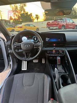 هیوندای ئەلەنترا
